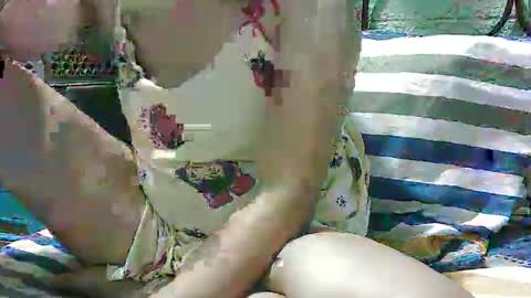 Zoe online show from 01-06-25, 01:20