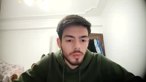 Snapshot of asihandsome06 chatting on 01-04-25, 09:20 asihandsome06 online show from 01-04-25, 09:20