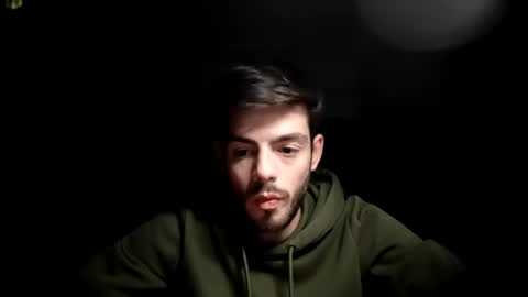 Snapshot of asihandsome06 chatting on 01-05-25, 09:14 asihandsome06 online show from 01-05-25, 09:14