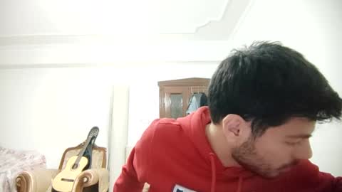 Snapshot of asihandsome06 chatting on 02-16-25, 06:10 asihandsome06 online show from 02-16-25, 06:10