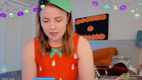 Asiri   pronounced Ah-siri Please no nicknames   3 online show from 10-06-25, 07:55