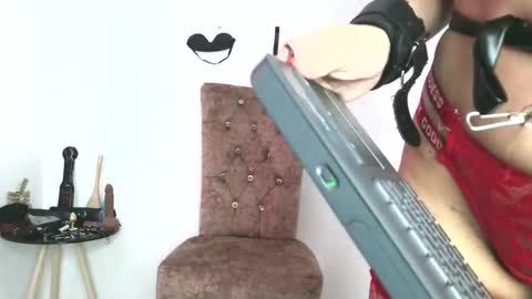 Snapshot of asiri_smith chatting on 11-17-25, 07:52 Asiri online show from 11-17-25, 07:52