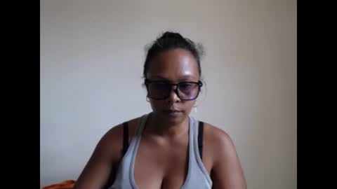 Snapshot of aslanne chatting on 05-05-26, 09:50 aslanne online show from 05-05-26, 09:50