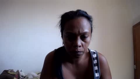 Snapshot of aslanne chatting on 06-12-26, 09:52 aslanne online show from 06-12-26, 09:52