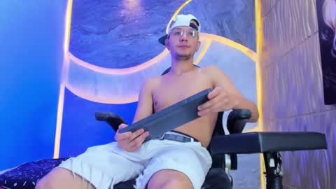 asmodeohot20 online show from 12-16-25, 05:01