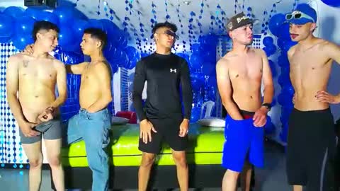 Snapshot of asmodeus7100 chatting on 12-04-24, 03:26 THOMAS AND DAMIAND online show from 12-04-24, 03:26