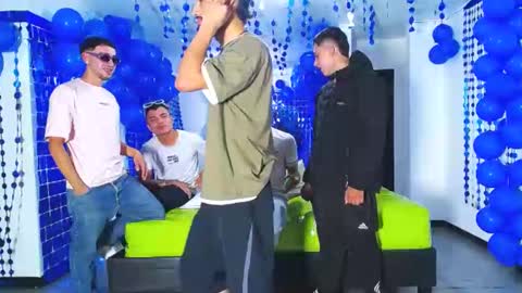 Snapshot of asmodeus7100 chatting on 12-19-24, 12:34 THOMAS AND DAMIAND online show from 12-19-24, 12:34