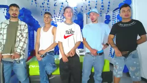 Snapshot of asmodeus7100 chatting on 12-24-24, 06:22 THOMAS AND DAMIAND online show from 12-24-24, 06:22