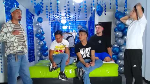 Snapshot of asmodeus7100 chatting on 02-05-25, 12:10 THOMAS AND DAMIAND online show from 02-05-25, 12:10