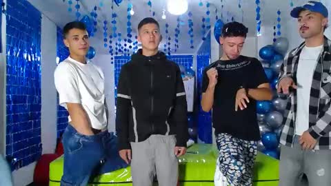 Snapshot of asmodeus7100 chatting on 02-11-25, 12:17 THOMAS AND DAMIAND online show from 02-11-25, 12:17