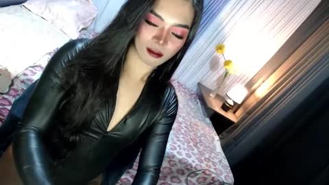 Margaux Miller online show from 02-16-25, 05:48