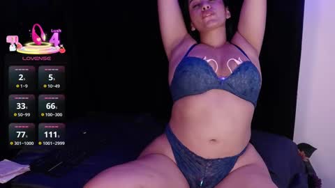 Snapshot of aspenruss chatting on 03-09-25, 03:01 online show from 03-09-25, 03:01