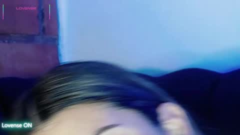 Snapshot of aspenruss chatting on 10-17-25, 03:42 online show from 10-17-25, 03:42