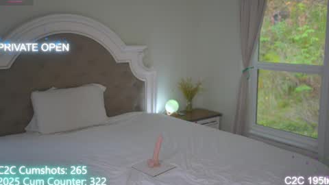 Snapshot of aspenwild chatting on 10-07-25, 03:31 Aspen Wild online show from 10-07-25, 03:31