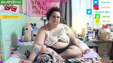 Snapshot of asserolee chatting on 02-06-26, 02:38 Cassie online show from 02-06-26, 02:38