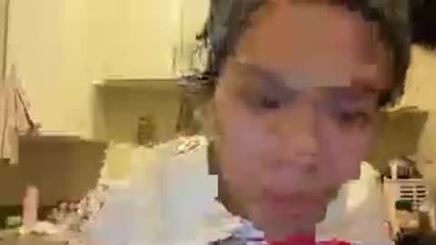 Snapshot of assert32 chatting on 11-29-25, 09:01 Patty online show from 11-29-25, 09:01