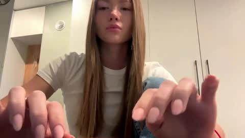 DiLuna online show from 04-04-26, 06:33