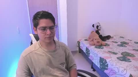 Snapshot of asta_kuro chatting on 03-11-26, 04:29 Asta Kuno online show from 03-11-26, 04:29