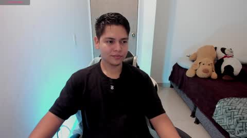Snapshot of asta_kuro chatting on 05-12-26, 06:43 Asta Kuno online show from 05-12-26, 06:43