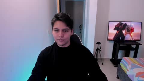 Snapshot of asta_kuro chatting on 05-29-26, 04:43 Asta Kuno online show from 05-29-26, 04:43