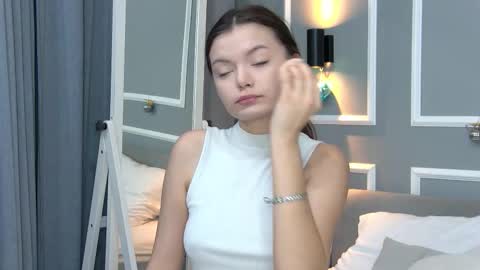 Aster Quinn online show from 01-14-26, 03:39