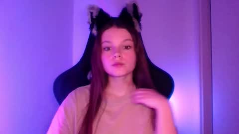 astradream_ online show from 10-06-25, 06:27