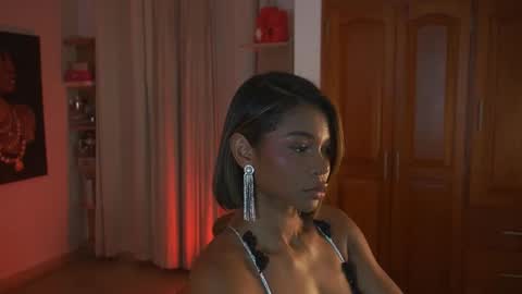 Snapshot of astrea_1 chatting on 10-31-25, 12:44 Astrea online show from 10-31-25, 12:44