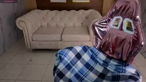 astrid1_s online show from 04-23-26, 03:19