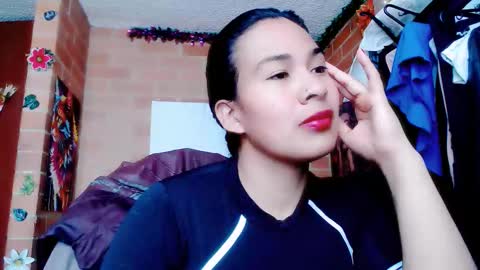 astrid_hauser66 online show from 09-12-25, 06:08