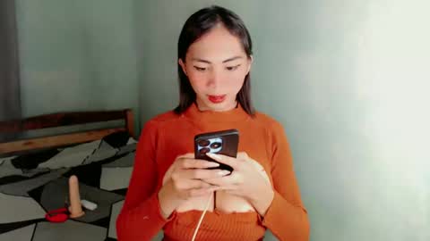 Snapshot of astrid_khalifa chatting on 12-10-24, 05:44 Astrid online show from 12-10-24, 05:44