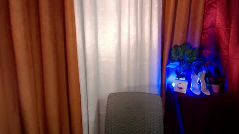 Snapshot of astrid_khalifa chatting on 02-27-25, 02:53 Astrid online show from 02-27-25, 02:53