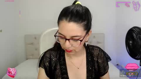 camila  online show from 10-11-25, 03:39