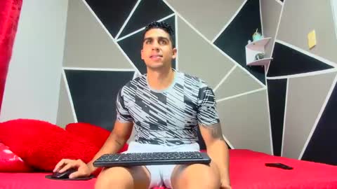 Astrom model independent online show from 03-10-25, 08:23