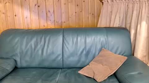 Snapshot of asusandy chatting on 02-24-25, 11:41 asusandy online show from 02-24-25, 11:41