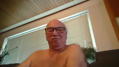 Snapshot of asusandy chatting on 02-28-25, 01:14 asusandy online show from 02-28-25, 01:14
