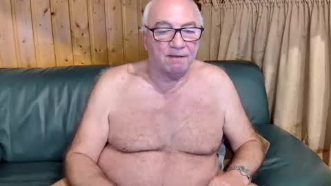 Snapshot of asusandy chatting on 03-02-25, 12:42 asusandy online show from 03-02-25, 12:42