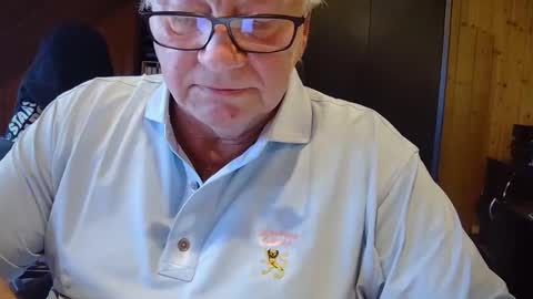 Snapshot of asusandy chatting on 10-14-25, 03:02 asusandy online show from 10-14-25, 03:02