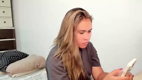 asuzaka27 online show from 04-24-26, 08:06