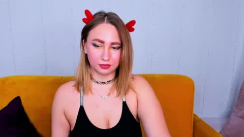 Snapshot of asyapink chatting on 02-16-25, 11:05 AsyaPink online show from 02-16-25, 11:05