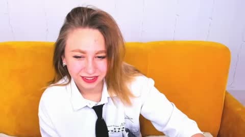 Snapshot of asyapink chatting on 02-18-25, 01:32 AsyaPink online show from 02-18-25, 01:32