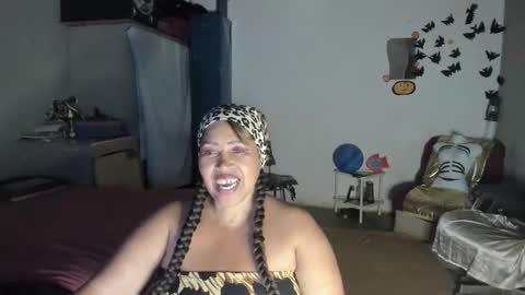 Snapshot of atenea412929 chatting on 10-18-25, 12:57 atenea412929 online show from 10-18-25, 12:57