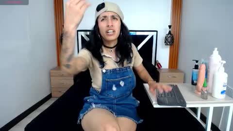 COLOMBIA online show from 03-12-26, 07:31