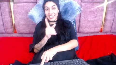 COLOMBIA online show from 05-12-26, 08:55