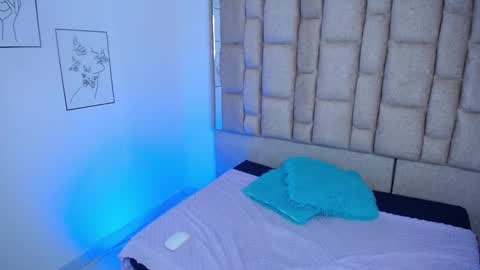 atenea_luxx online show from 01-13-26, 08:25