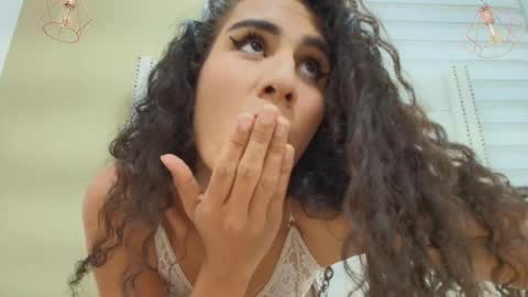 atenea online show from 01-15-26, 04:17