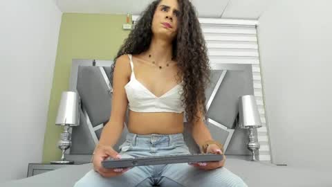 Snapshot of atenea_sexxx chatting on 06-03-26, 03:53 atenea online show from 06-03-26, 03:53