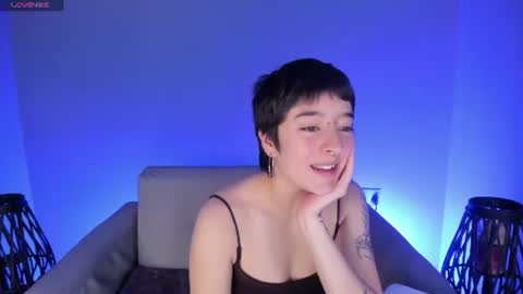 Snapshot of atheena__ chatting on 07-23-26, 12:03 Athenea online show from 07-23-26, 12:03