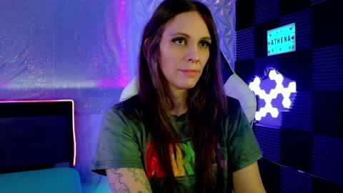 Athena Autumn online show from 02-06-25, 10:04