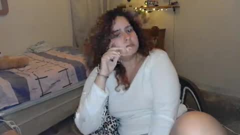 Snapshot of athenasbae chatting on 02-17-25, 01:58 Steph online show from 02-17-25, 01:58
