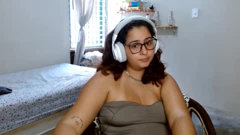 Snapshot of athenasbae chatting on 05-26-26, 09:55 Steph online show from 05-26-26, 09:55